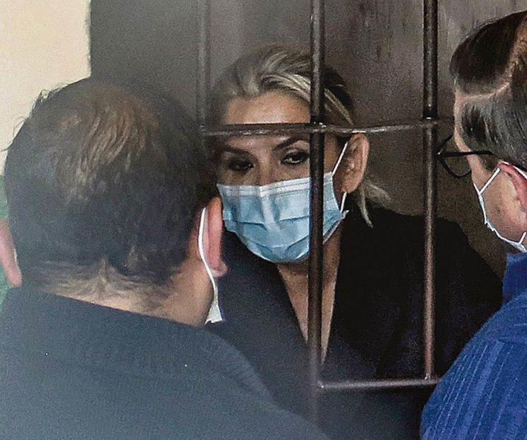 Piden seis meses de cárcel para Jeanine Áñez