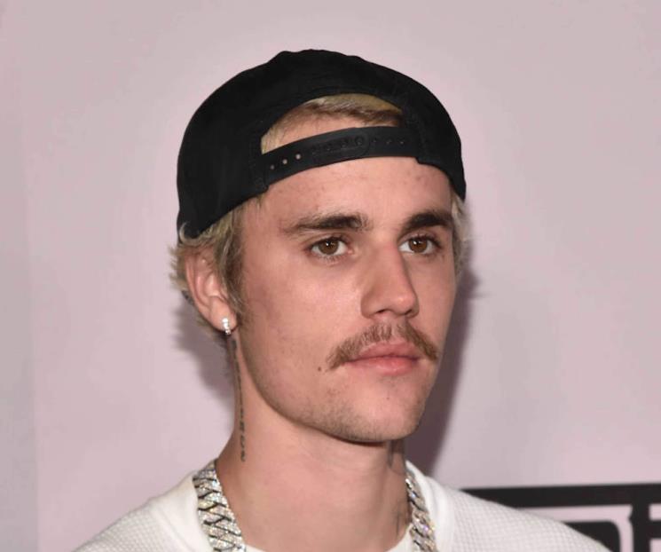 Revela Justin Bieber que vive sin teléfono celular