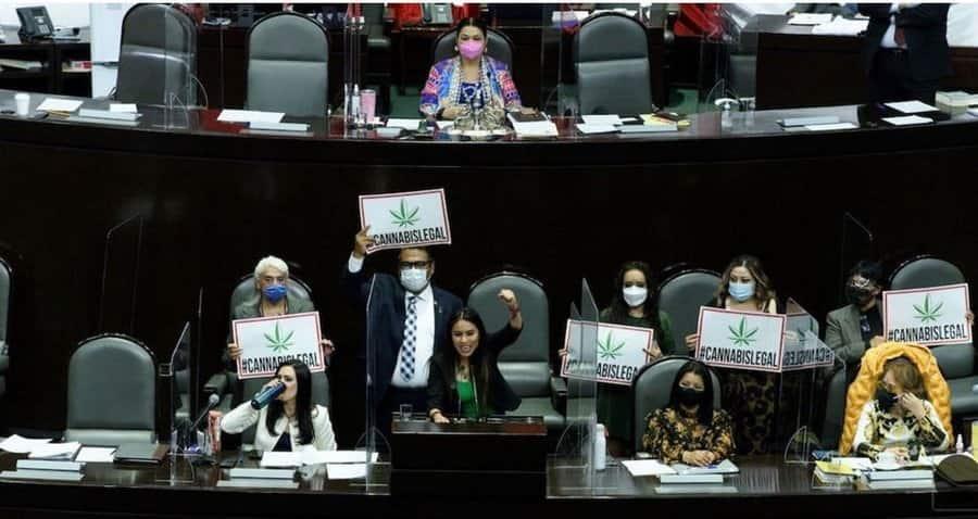 Critica Iglesia católica despenalizar marihuana