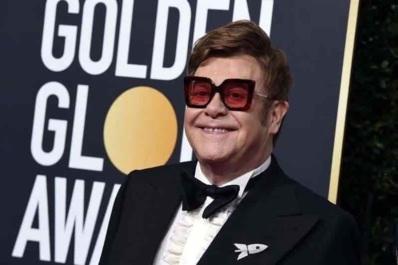 Tacha Elton John al Vaticano de hipócrita Tacha Elton John al Vaticano de hipócrita