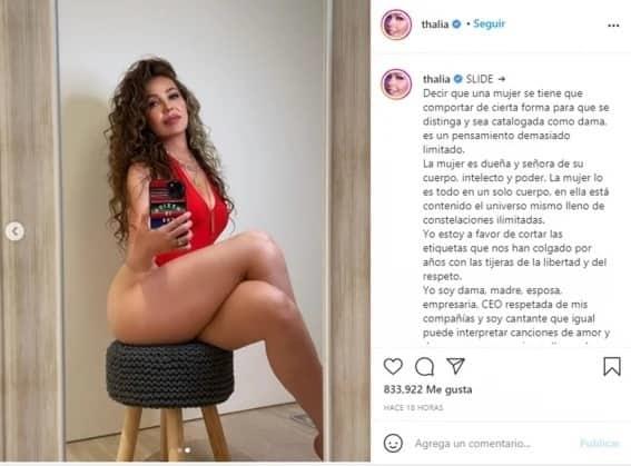 Thalía posa en traje de baño y en redes la desconocen