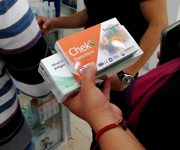 Venden pruebas Covid ambulantes de la CDMX