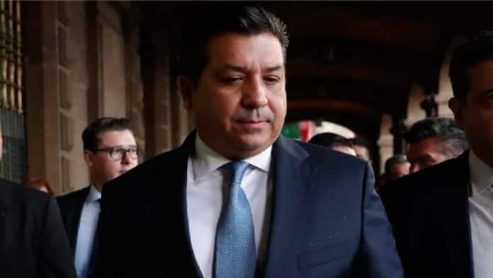 Gobernador, cliente de institución que utilizó el narco