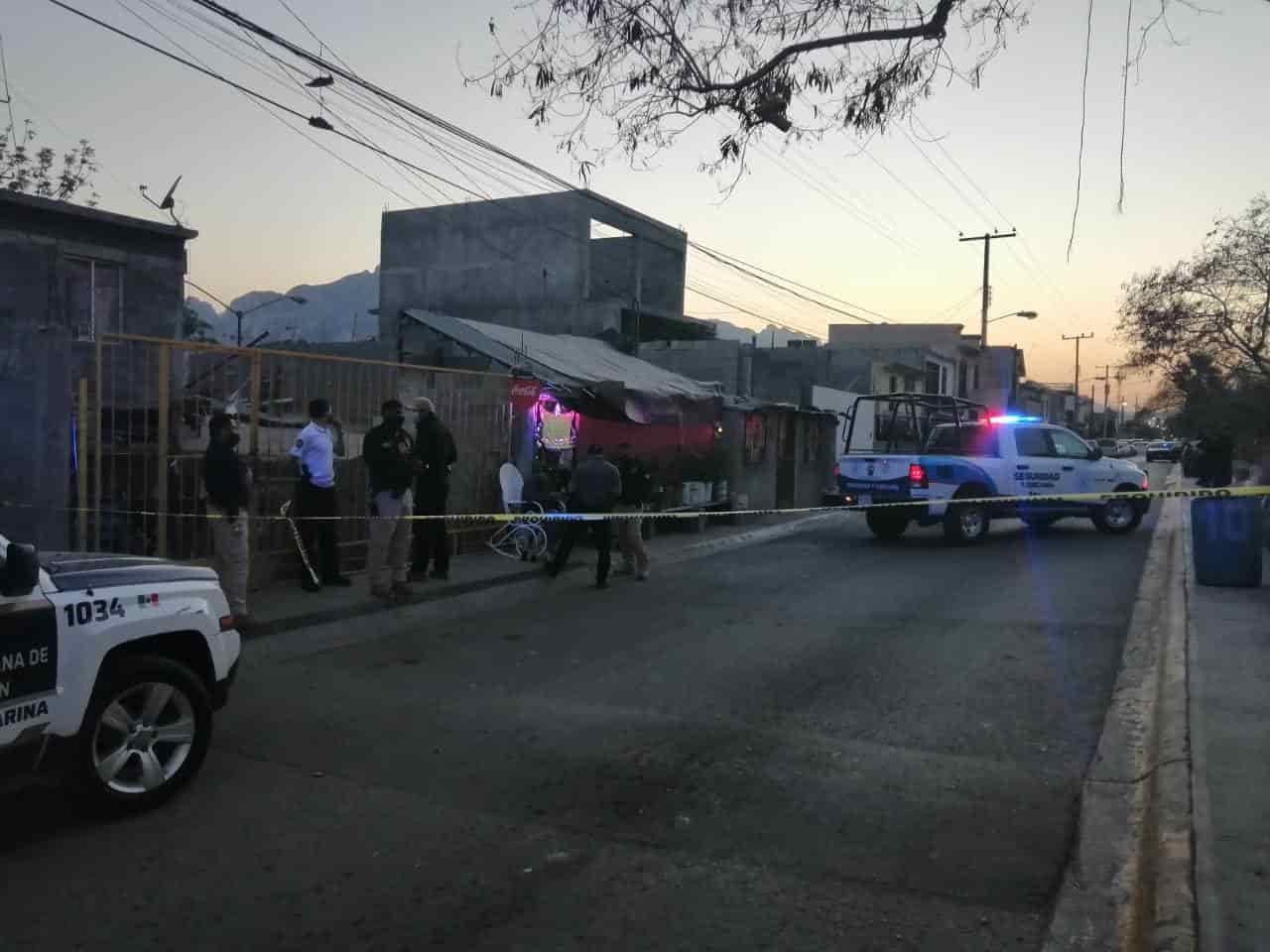 Un hombre que cuenta con antecedentes penales por delitos contra la salud, fue atacado a balazos