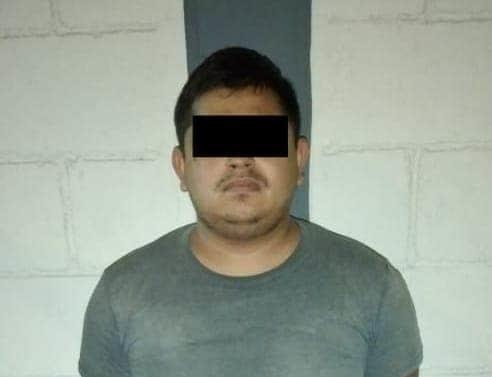 Arrestan a conductor con droga