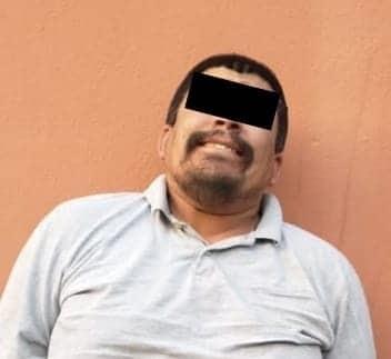 Amenaza con cuchillo a familiares