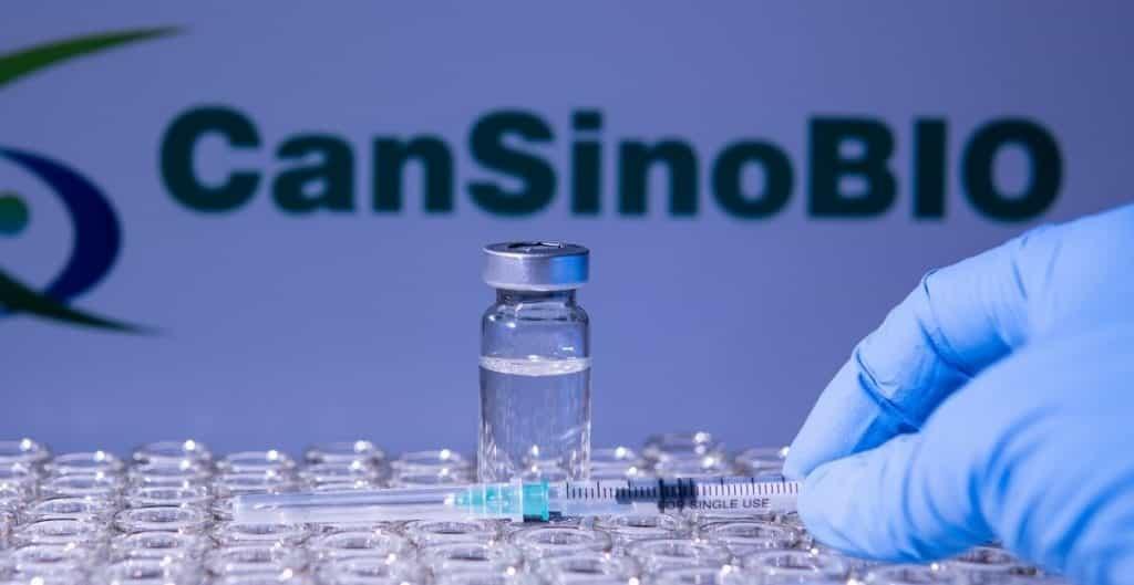 Autorizan uso de emergencia de vacuna envasada en México