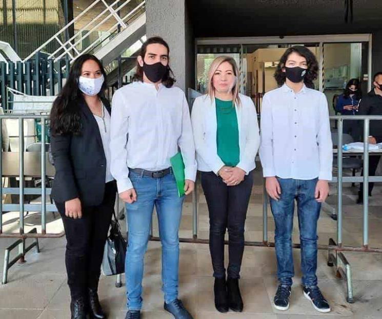 Piden eliminación de cobro de reinscripciones en colegios