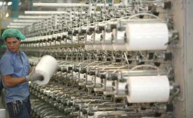 Empleo manufacturero liga ocho meses al alza en enero 2020