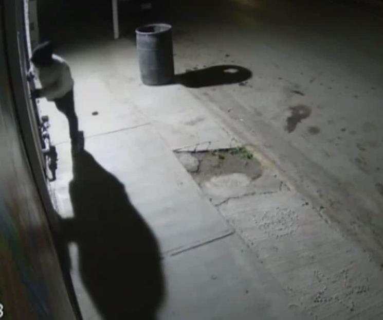 Buscan a ladrón de negocio