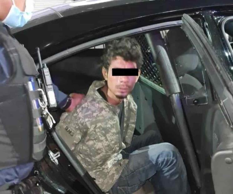 Detienen a salvadoreño por morder a oficial de policía