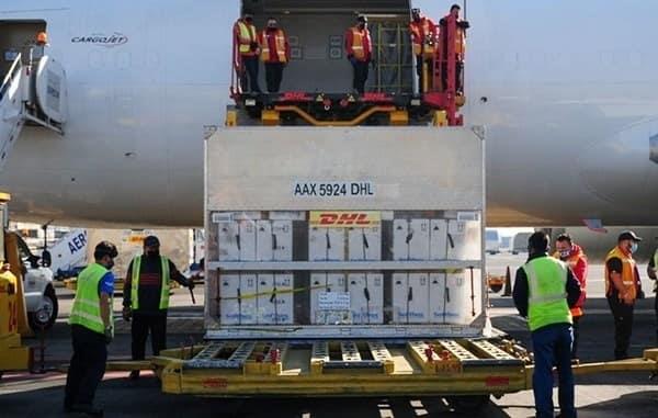 Llegan a México 170 mil 625 vacunas contra Covid de Pfizer