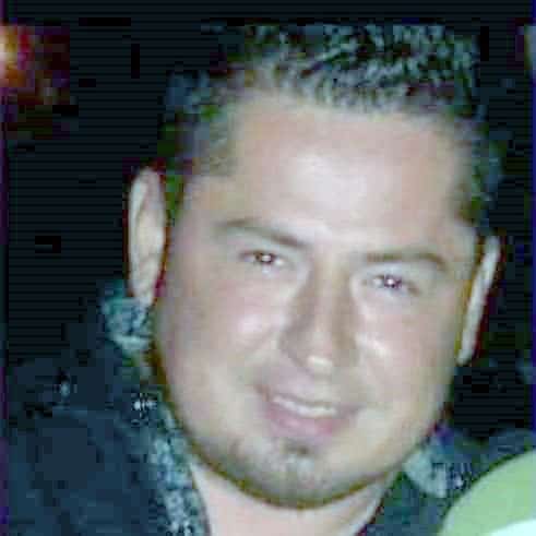 El candidato a diputado local murió luego de ser baleado en un mercado rodante