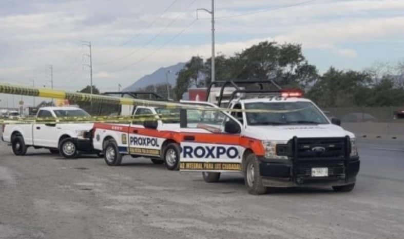 Muere motociclista embestido por tráiler