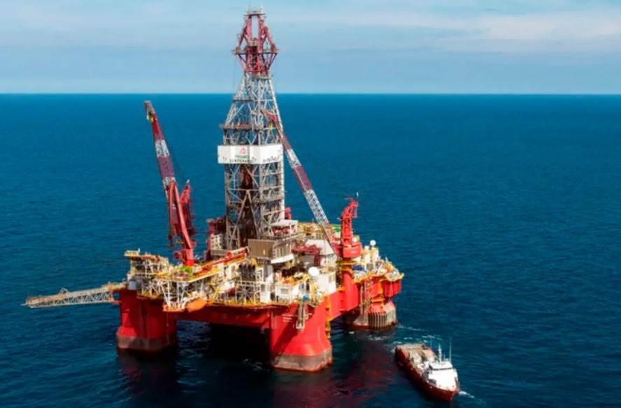 Suspendería AMLO a IP permisos petroleros