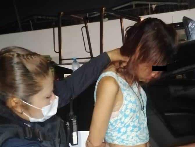 Cae mujer tras pretender robar en un domicilio