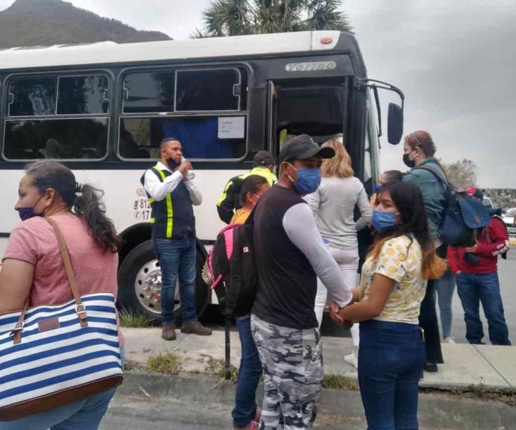 Regresan a sus casas evacuados de Santiago Regresan a sus casas evacuados de Santiago