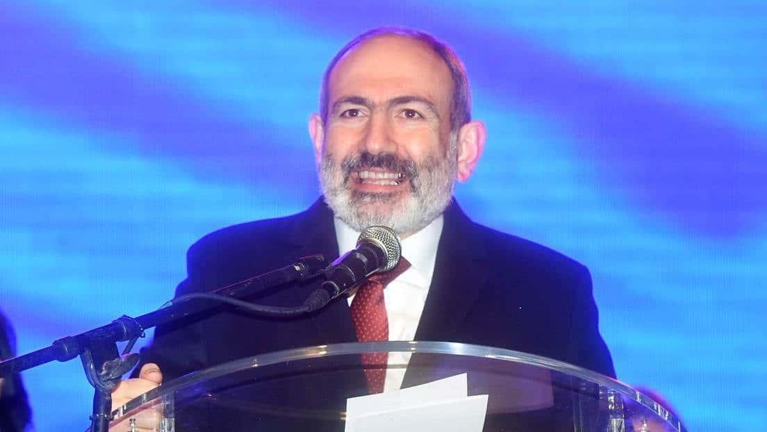 Primer ministro de Armenia anuncia que renunciará en abril