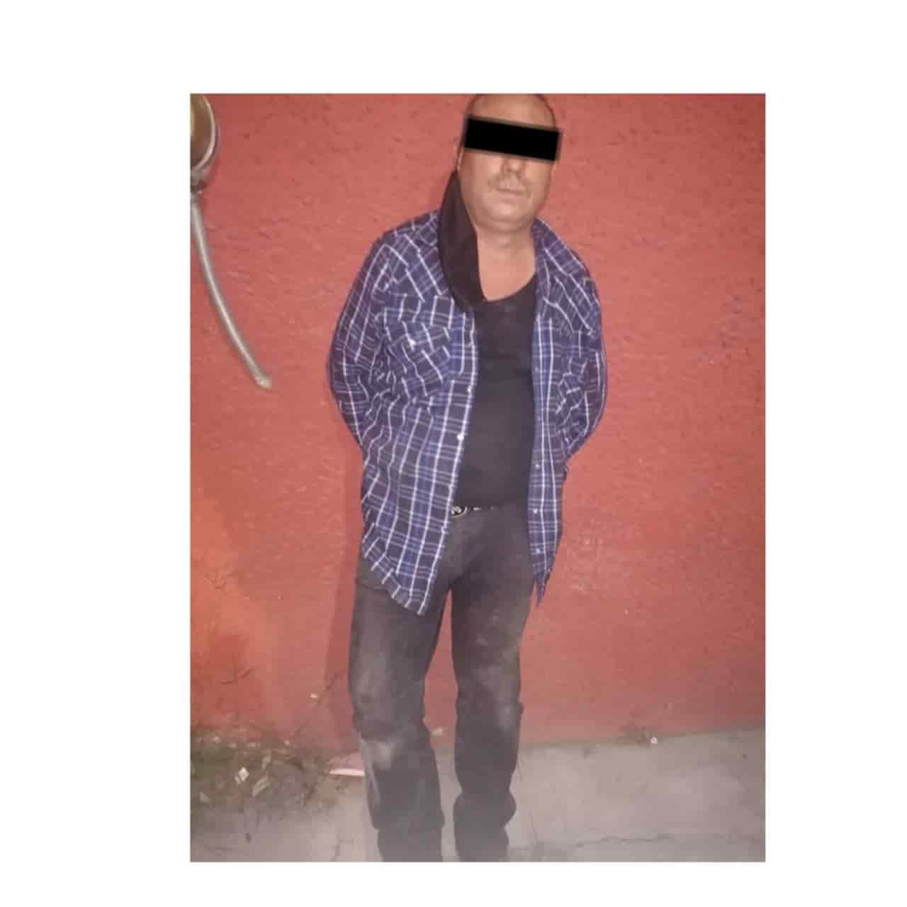 Lo detienen con al menos ocho autopartes que presuntamente robó momentos antes