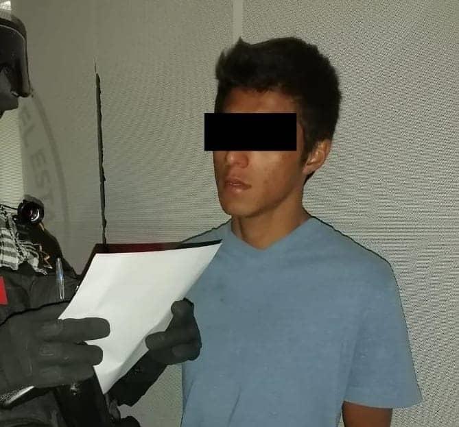 Amenaza con desarmador; lo detienen Amenaza con desarmador; lo detienen