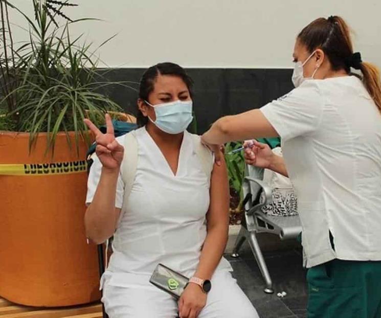 IMSS ha vacunado al 85% de personal de salud