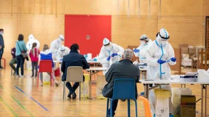 Vacuna Puerto Rico a miles en evento masivo