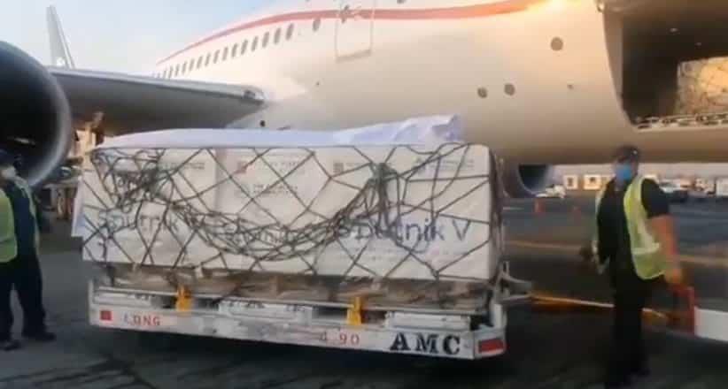 Llegan a México 500 mil vacunas Sputnik V contra Covid-19