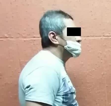 Detienen a hombre por agredir y amenazar a su pareja