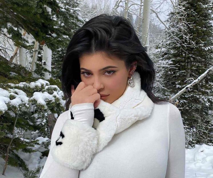 Kylie dona 500 mil dólares para sala de juegos en hospital