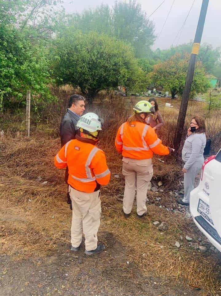Se vuelcan por pisar el acelerador