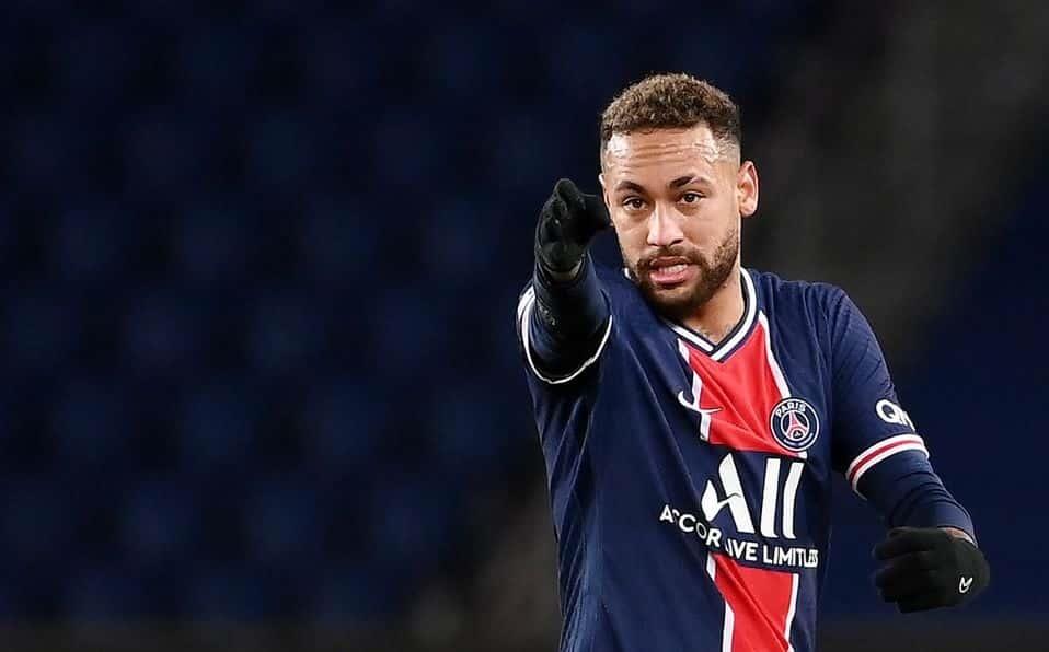 Neymar renovaría por cinco años en el PSG Neymar renovaría por cinco años en el PSG