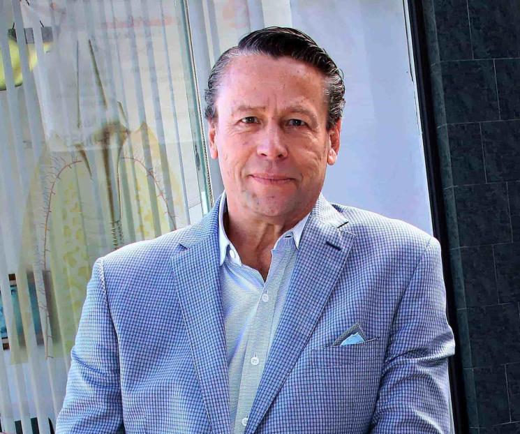 Se defiende Adame de quienes lo acusan de misógino
