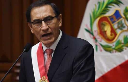 Vizcarra presenta amparo en Corte Superior de Justicia