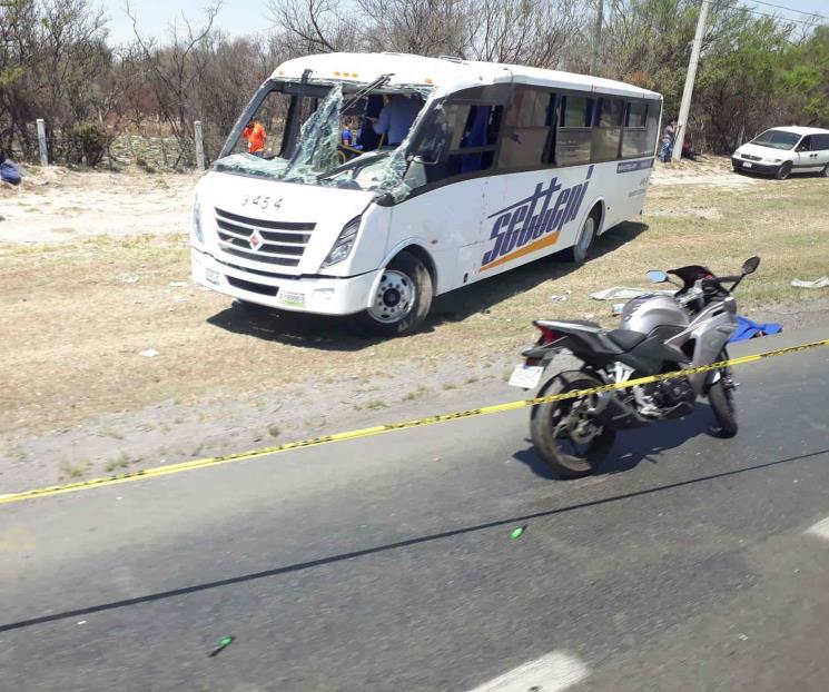 Muere motociclista en choque frontal