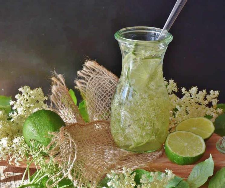 Conoce los riesgos de tomar mucho jugo de limón