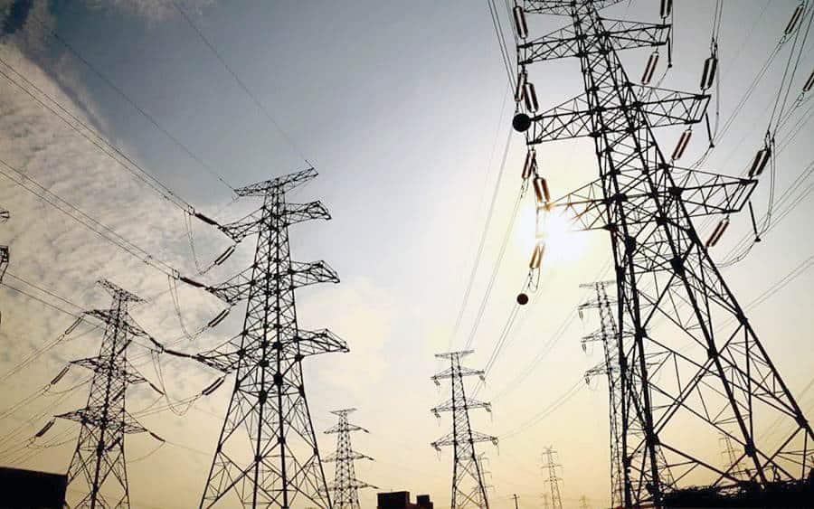 Iría ley eléctrica como reforma constitucional