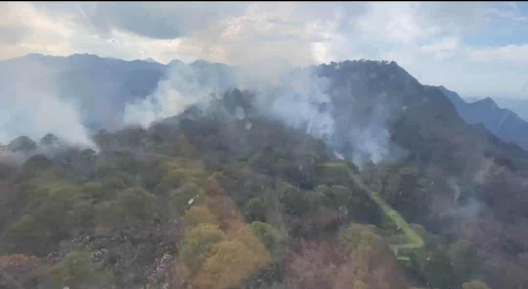 Combate PC incendio forestal en Rayones