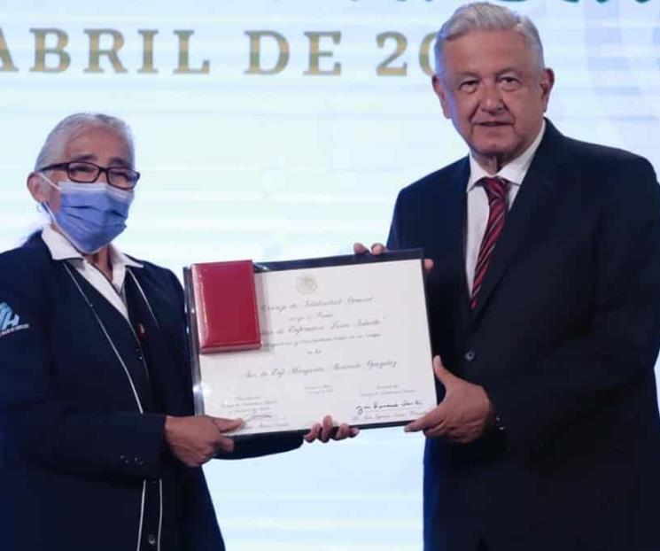 Trabajadores de salud han arriesgado sus vidas: AMLO