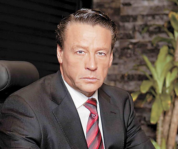 Vinculan a proceso a Adame por no notificar domicilio fiscal