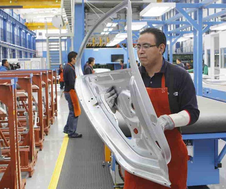 A la brevedad se empezará a trabajar en política industrial