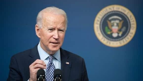 Tacha Biden de vergüenza” violencia con armas en EU