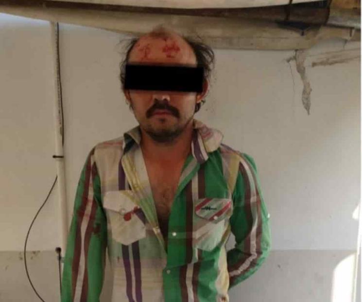Hombre golpea y acuchilla a su madre en Guadalupe