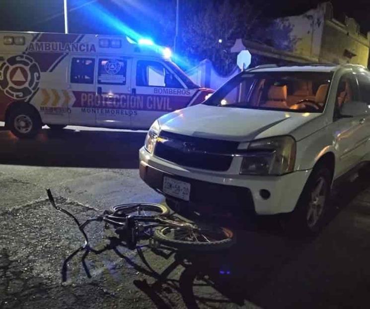 Arrolla y hiere  a joven ciclista