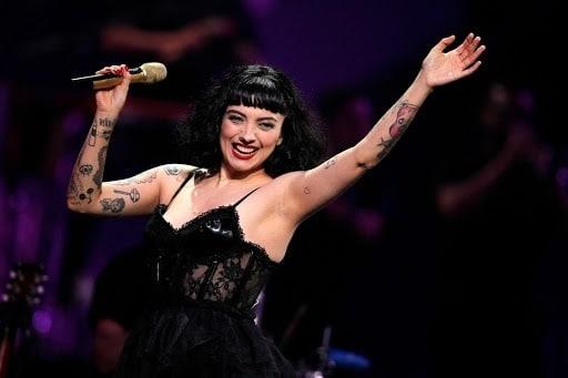 Lanza Mon Laferte nuevo álbum al estilo de Chavela Vargas