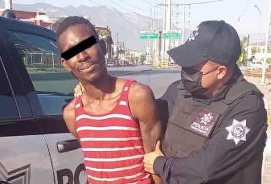 Arrestan a dos por asalto