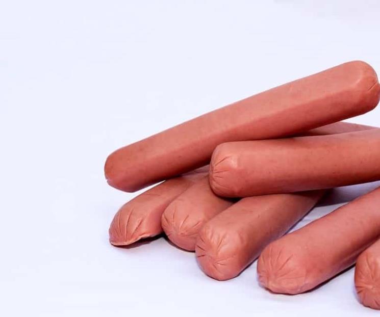 Covid-19 impulsó venta de salchichas y jamón en 2020