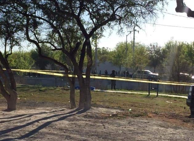 Un hombre que fue balaceado en  Ciénega de Flores
