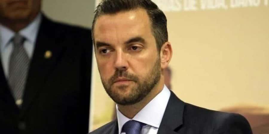 Niegan ex colaboradores de Lozoya haber recibido dinero