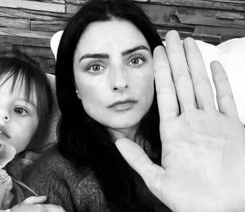 Aislinn Derbez alza la voz contra el abuso sexual infantil