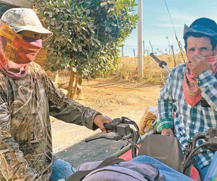 Huyen del CJNG decenas de familias en Michoacán